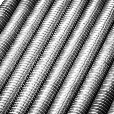 Grado 4.8 Staffa a filo di acciaio al carbonio galvanizzato Gi Stud per applicazioni industriali