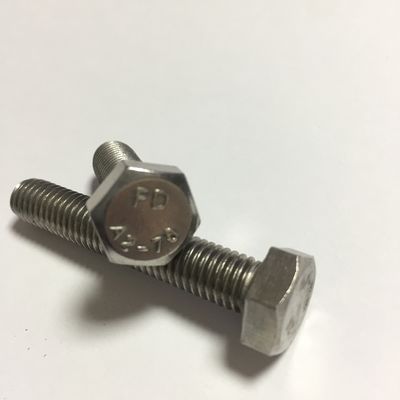 M30 Set di bulloni e dadi esessuali di grado di tensione elevato 8,8 in acciaio inossidabile/carbonio